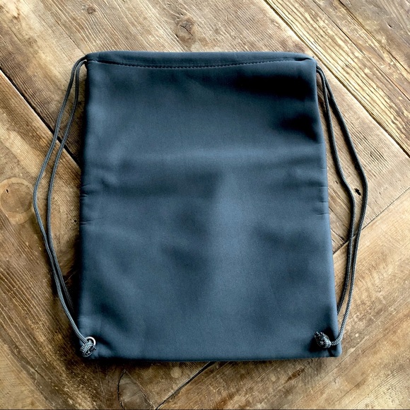 Rodan + Fields neoprene drawstring backpack NIB - Picture 2 of 11